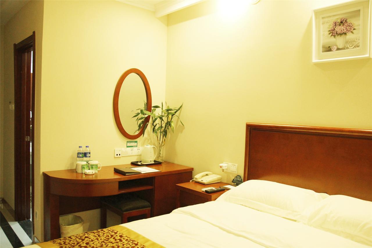 Greentree Inn Huai'An Bus Station Golden Eagle Xinya Huaihai Road Business Hotel Exterior foto